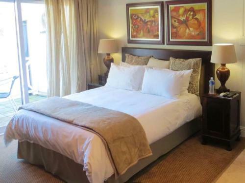 Harvest Weavers Hotel