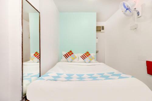 Hostal Oyo Home 68351 Cozy Stay Behala Kolkata