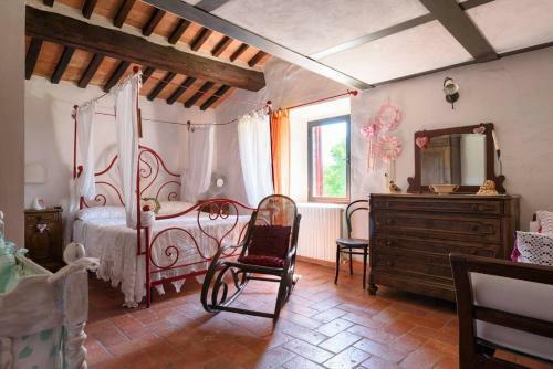 2 Bedrooms House With Shared Pool And Enclosed Garden At Trequanda
