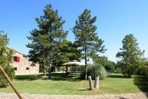 2 Bedrooms House With Shared Pool And Enclosed Garden At Trequanda