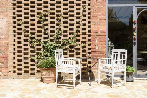 2 Bedrooms House With Shared Pool And Enclosed Garden At Trequanda