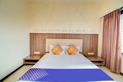 Hotel Spot On 68688 Royal Guest House