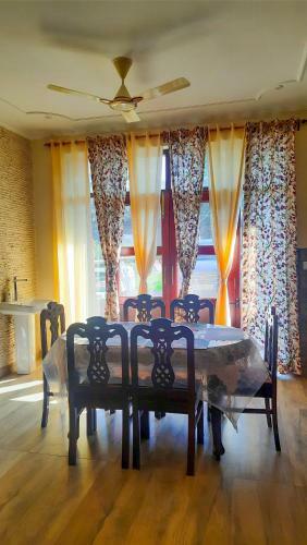 Apartamento Hyanki Villa- Best Place For Work From Home Stay