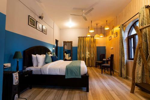 The Camphor Tree Lakefront Jungle Lodge By Earthaa Escapes
