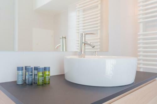Enchanted Como Lake - Tremezzo Apartments By Rent All Como