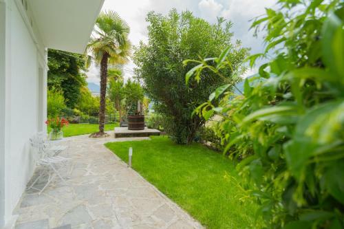 Enchanted Como Lake - Tremezzo Apartments By Rent All Como