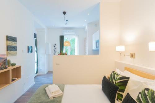 Enchanted Como Lake - Tremezzo Apartments By Rent All Como