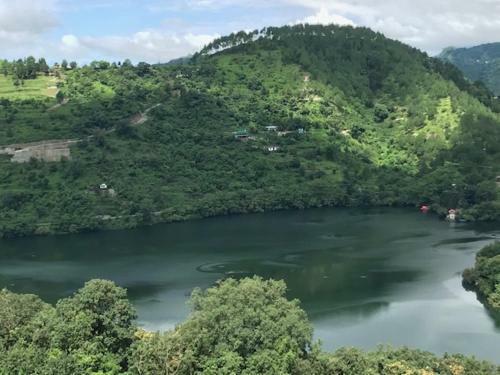 Narayana Lake Hide Out