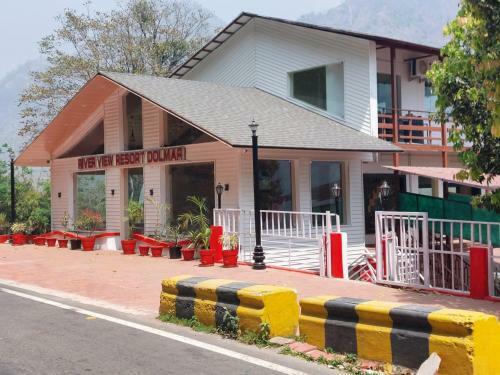 Hotel River View Resort Dolmar