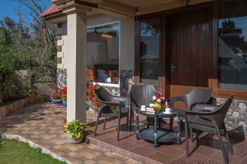 Stayvista At Harmony Villa