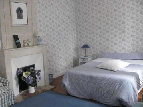 Bed & Breakfast Chambres D'h�tes Bleynie-ruine de Rome