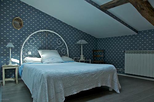 Bed & Breakfast Chambres D'h�tes Bleynie-ruine de Rome