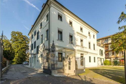 Apartamento Dadahome Elegante Appartamento Vicino Al Centro