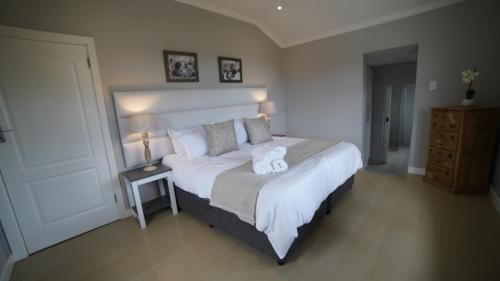 Villa 93