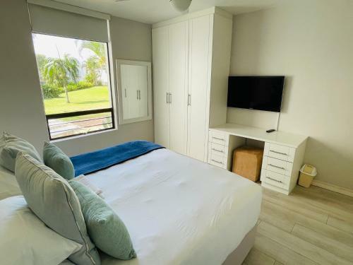 Breakers Resort Apartments