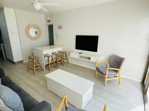 Breakers Resort Apartments