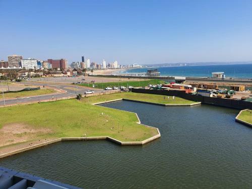 Accommodation Front - Gorgeous 4 Sleeper Beachfront Apartment