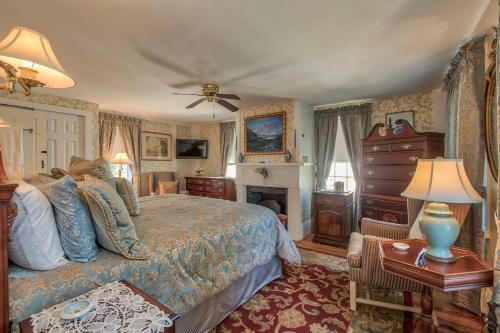 Holiday Guest House Bed & Breakfast