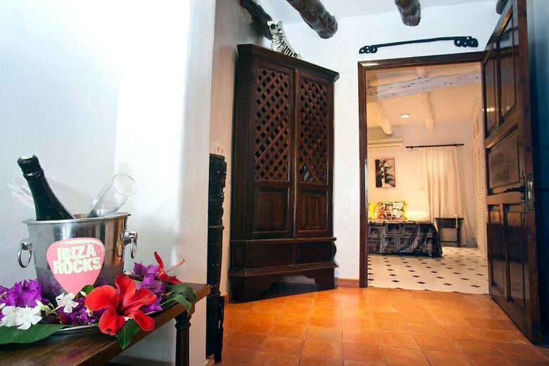 Hotel Pikes Ibiza