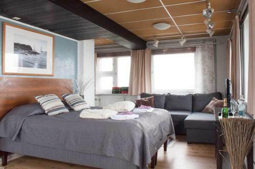 Hotel Kylm�pihlaja Lighthouse