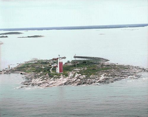 Hotel Kylm�pihlaja Lighthouse