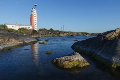 Hotel Kylm�pihlaja Lighthouse