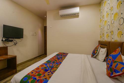 Hotel Fabexpress Raj Regent