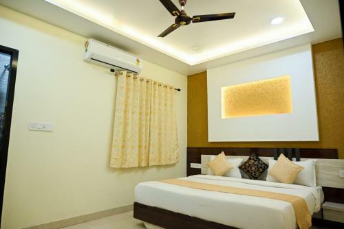 Hotel Golden Bliss