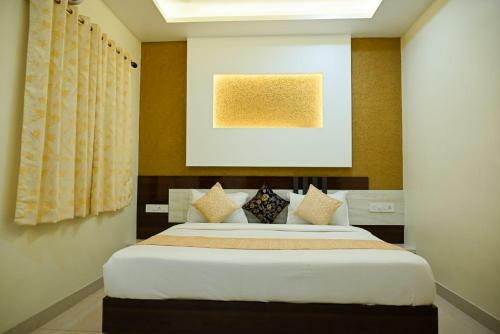 Hotel Golden Bliss