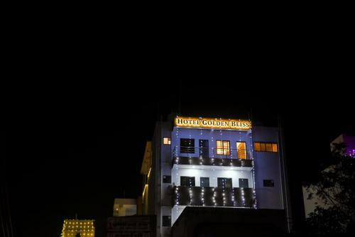 Hotel Golden Bliss