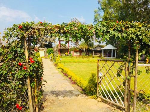 Zorba Farms