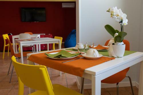 Hostal Valmontone Travel Rooms