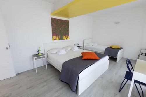 Hostal Valmontone Travel Rooms