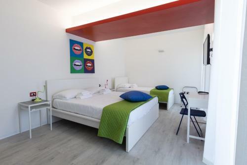 Hostal Valmontone Travel Rooms