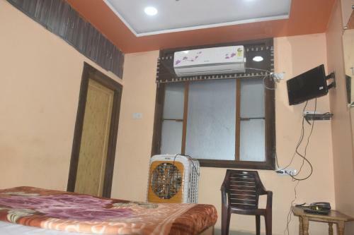 Hotel Thakur Ji