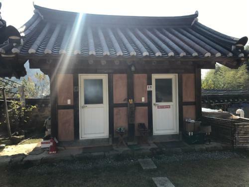 Hostal Mangindang Hanok
