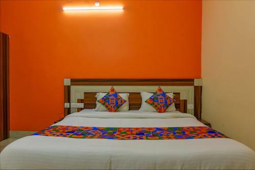 Fabhotel Ug Mansion