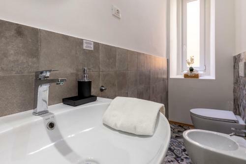 Apartamento Lovely Guest-room With Private Bathroom