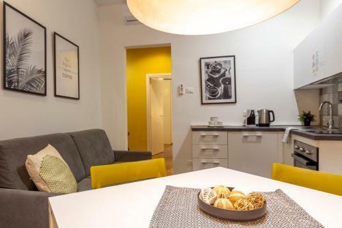 Tram Apartment For 4 Guests