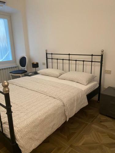 Bed & Breakfast La Camera In Centro ( 1 Minute From Piazza Unita)