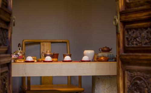 World Wai Thangka Theme Inn
