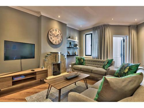 Greenpoint Apartments