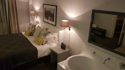 Bijoux Self-catering Apartment In The Bijoux