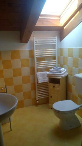 Hostal Maggiociondolo