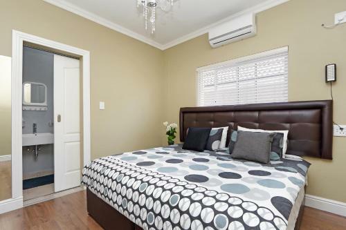 Hostal Camdene Guesthouse
