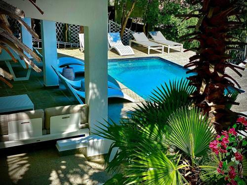 Clifton Yolo Spaces - Clifton Beachfront Executive Apartment