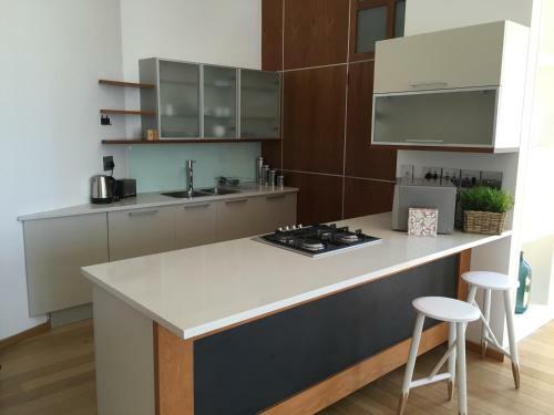 Apartamento 2 Bedroom Louise In Mutual Heights