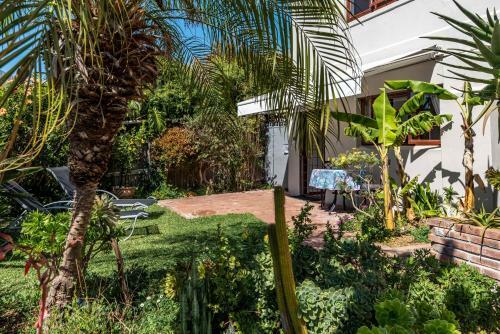 Garden Apartment Bay View