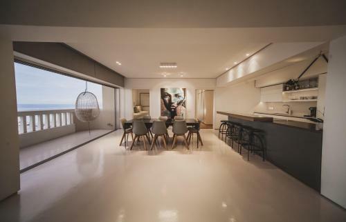 Luxurious Ocean View Apartment