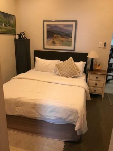 Bed & Breakfast At 27 On Derby